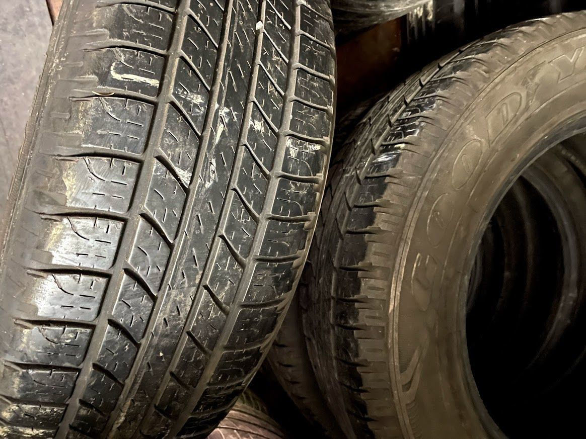 235 65 r17 Goodyear