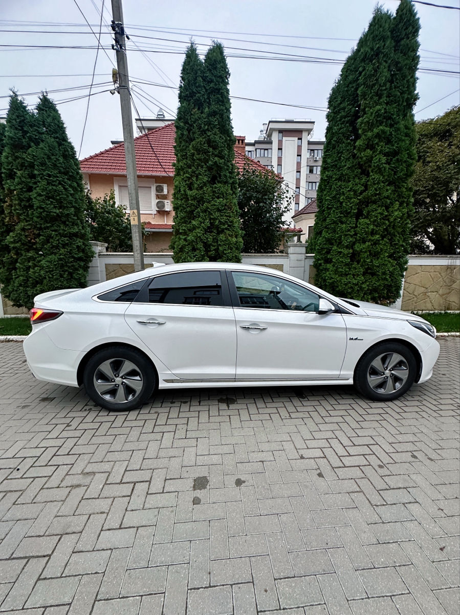 Hyundai Sonata фото 3