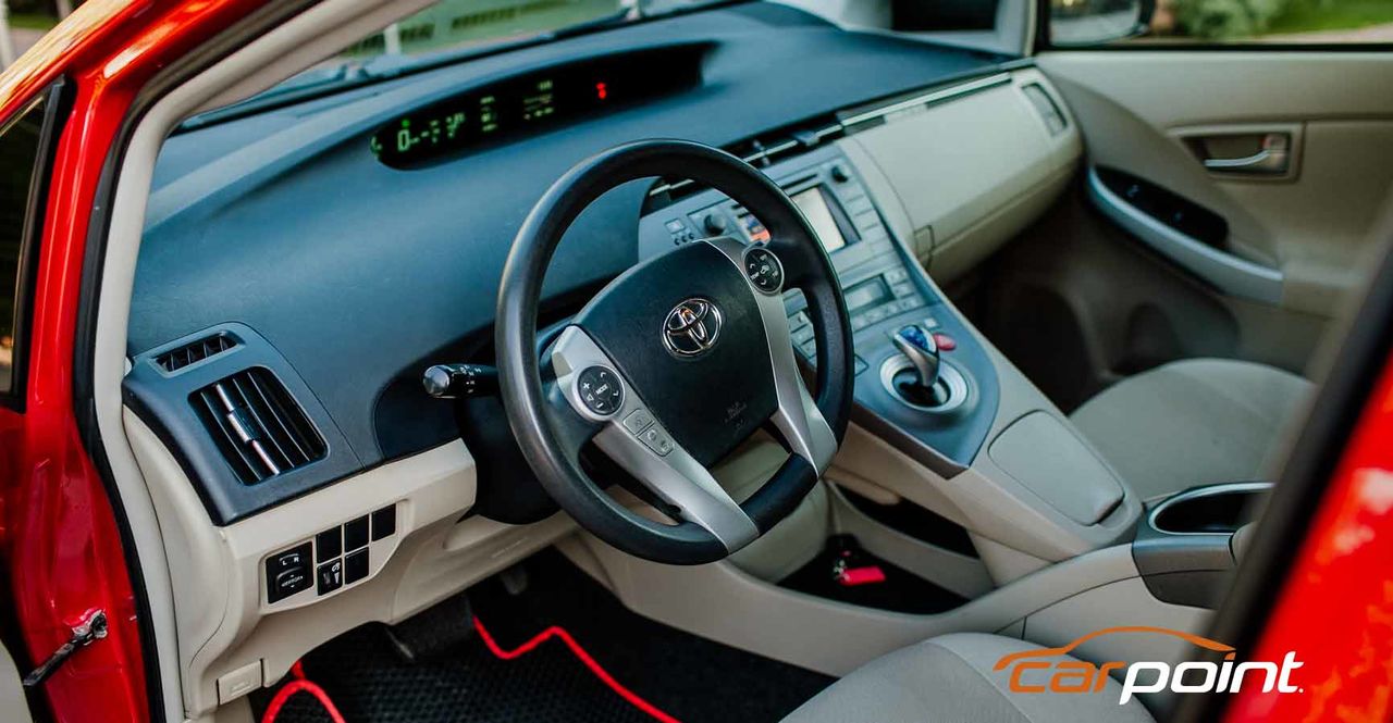 Chirie Toyota Prius / аренда экономных автомобилей foto 3