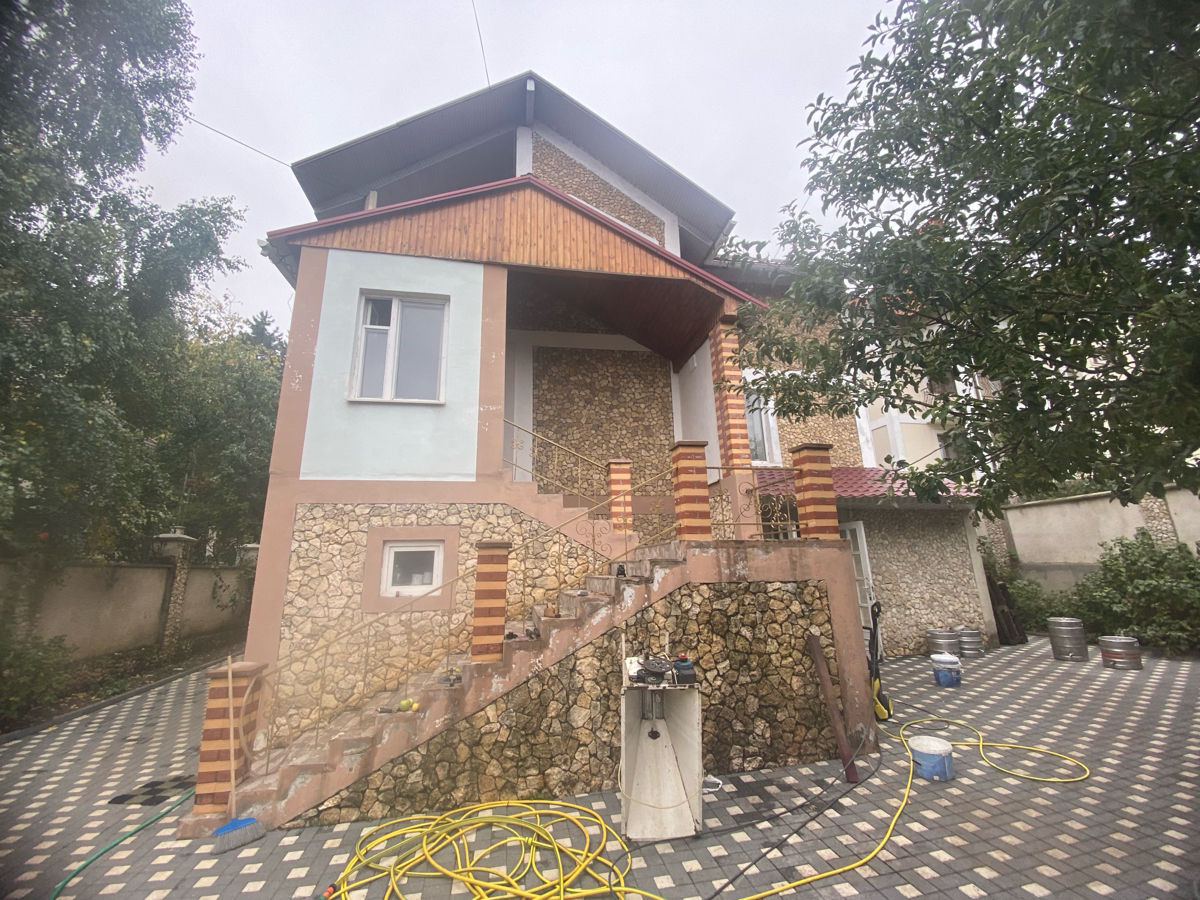 Casă într-o zonă de elită foto 8