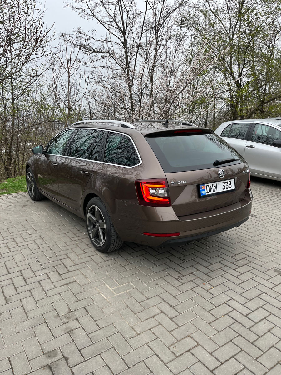 Skoda Octavia foto 3