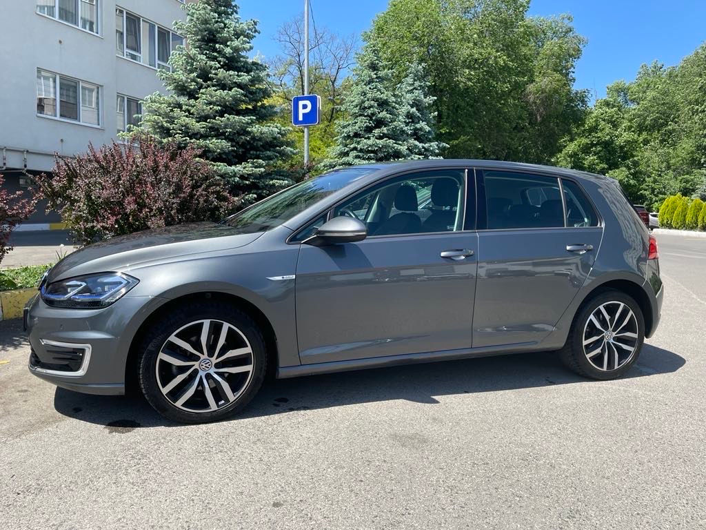 Volkswagen Golf foto 0