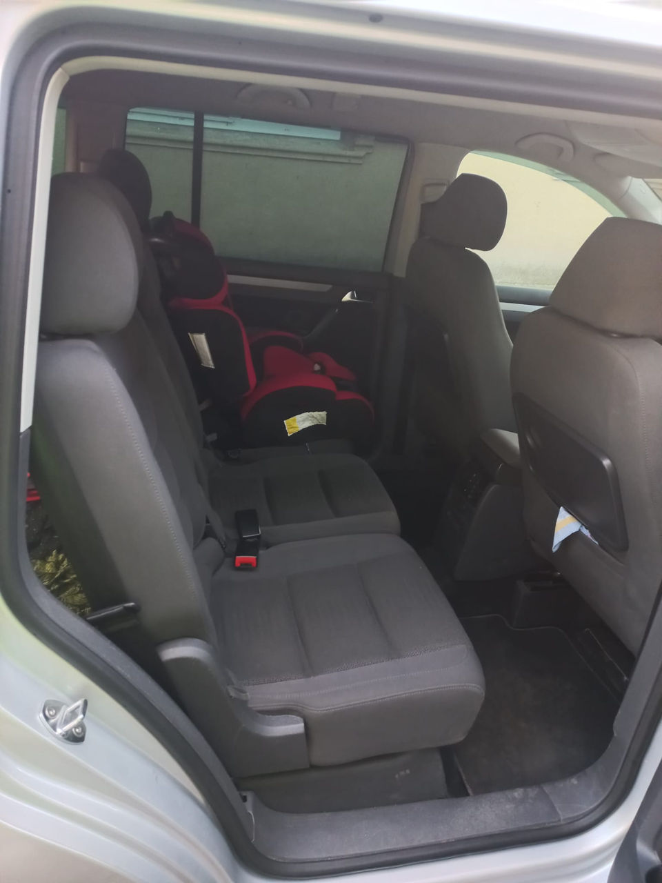 Volkswagen Touran foto 6