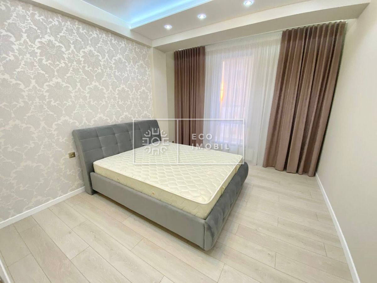 Apartament cu 3 camere, 82 m², Botanica, Chișinău foto 1