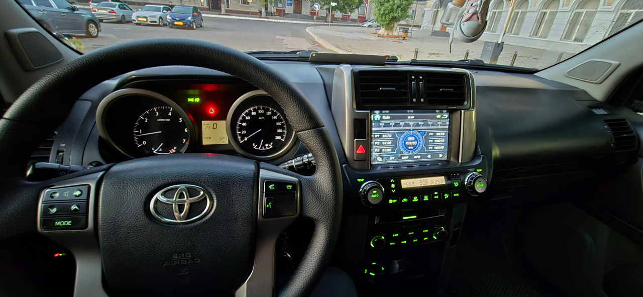 Toyota Land Cruiser Prado фото 5