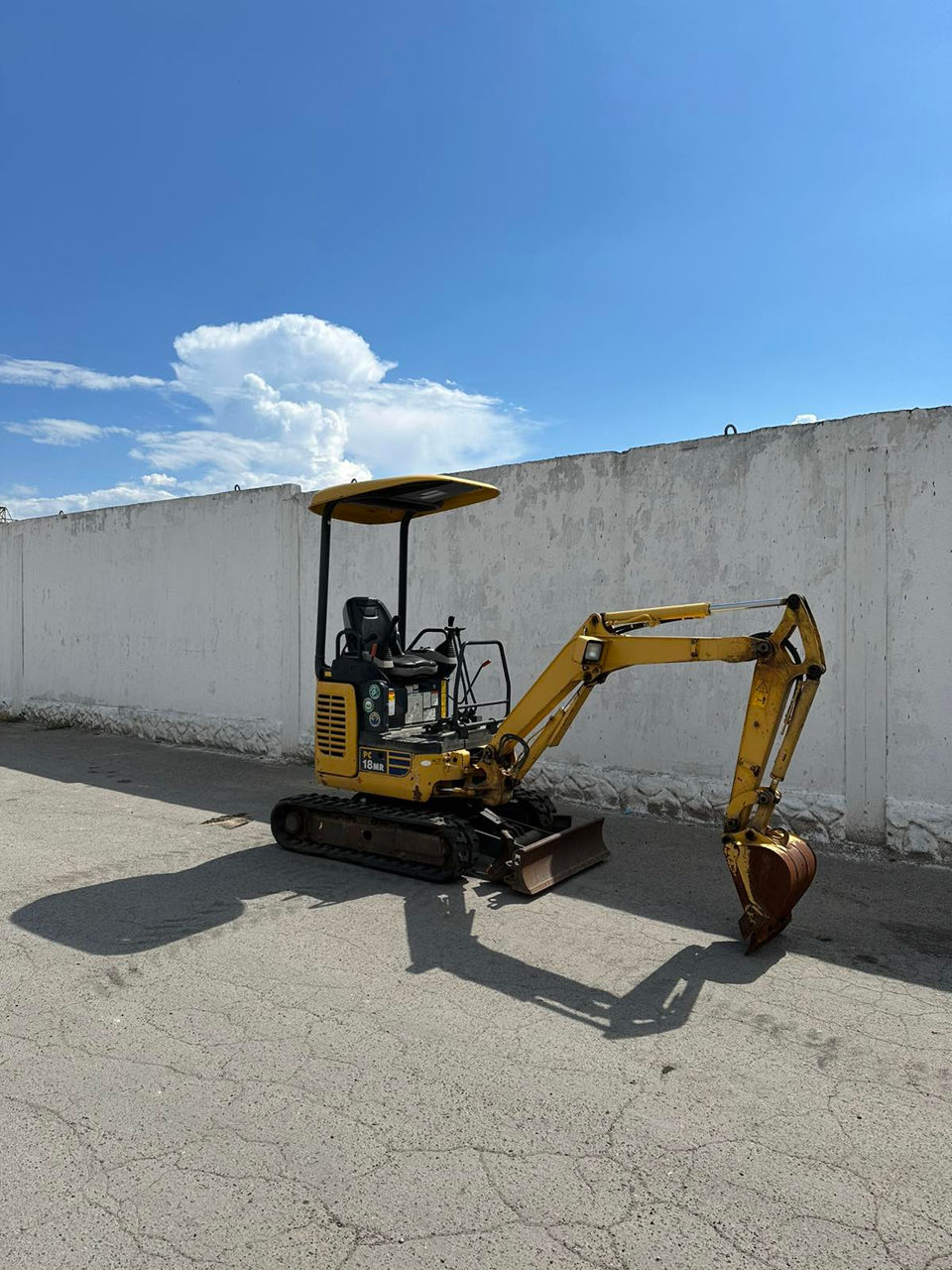 Excavator Komatsu PC18MR-3 / Экскаватор Komatsu PC18MR-3 foto 2