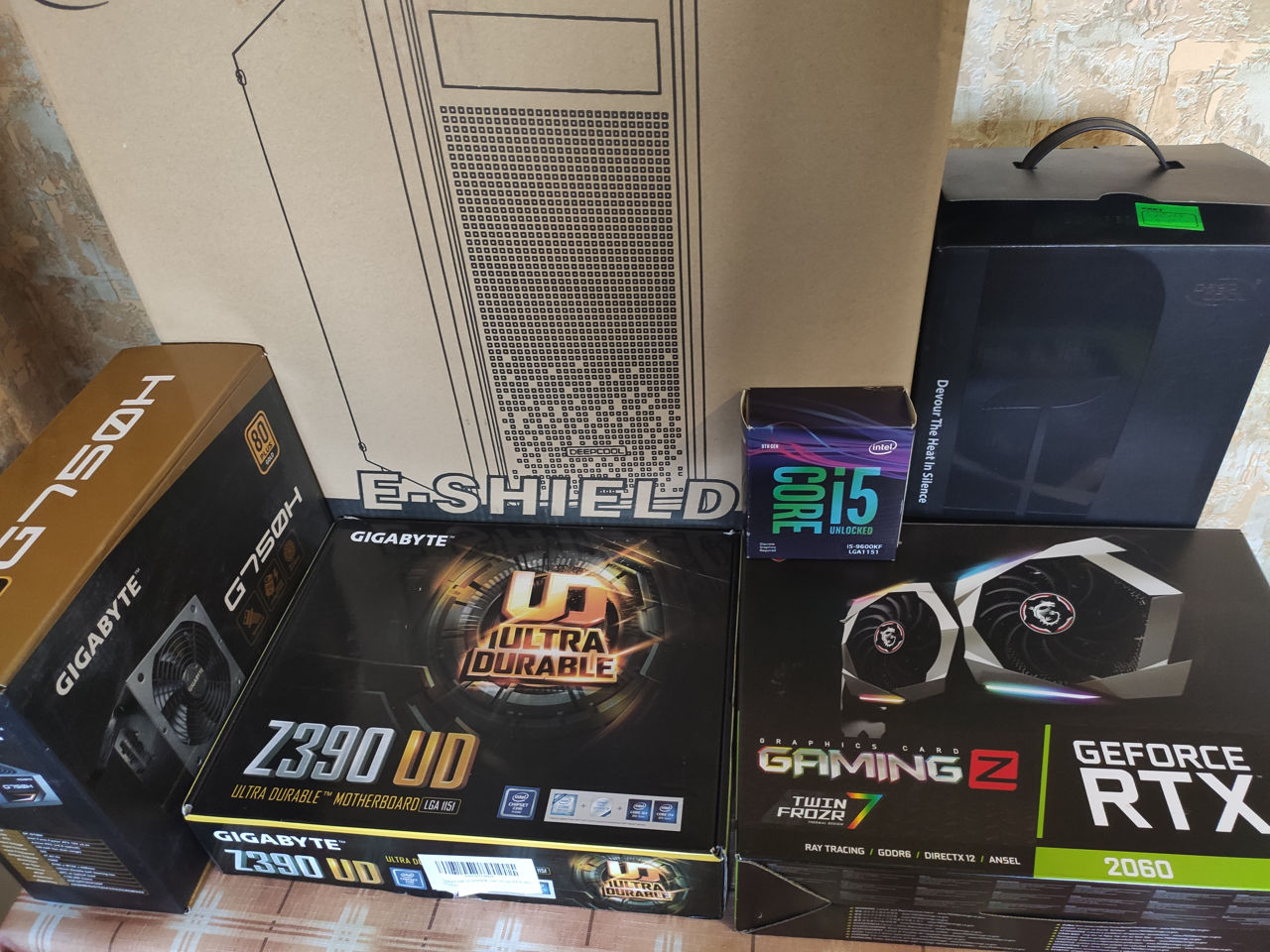 PC intel i5 9600KF, RTX 2060 , 16gb ram