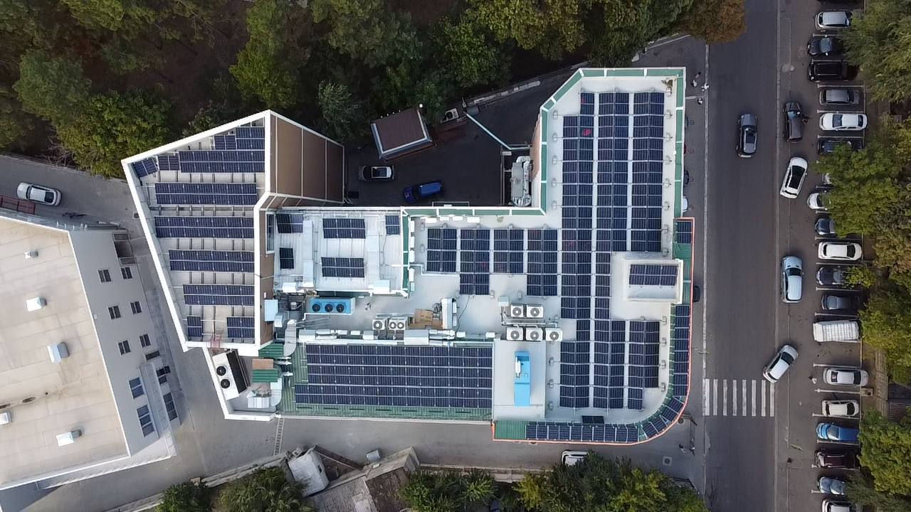 Panouri solare la cheie | casă și afacere foto 0