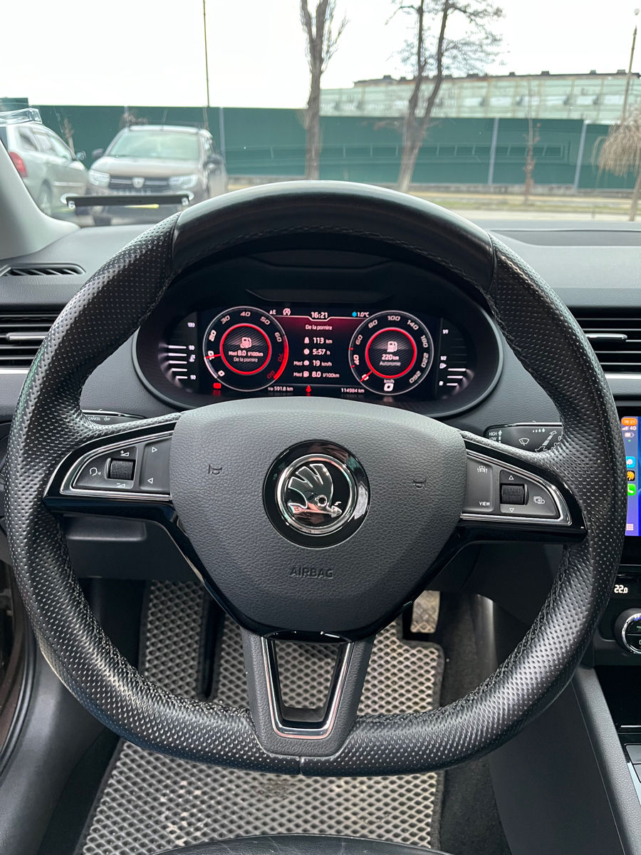 Skoda Octavia foto 8