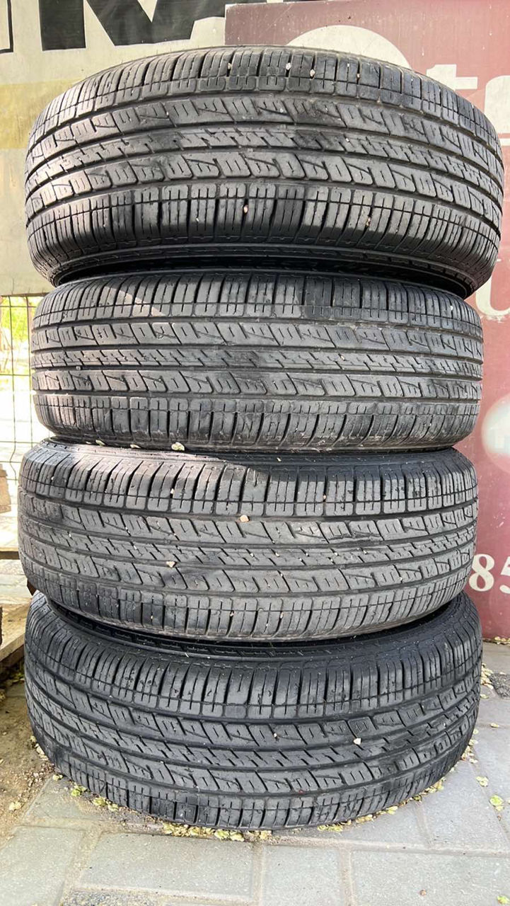 235 65 R17 Kumho