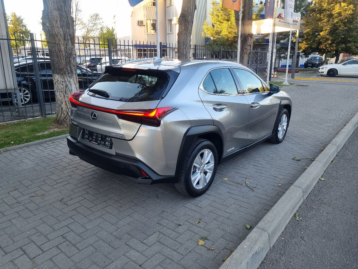 Lexus UX 2021 photo 5