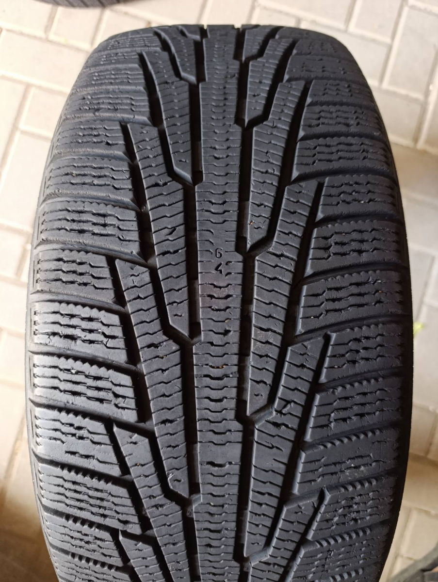 225 50 17 Nokian iarnă Finlanda foto 1