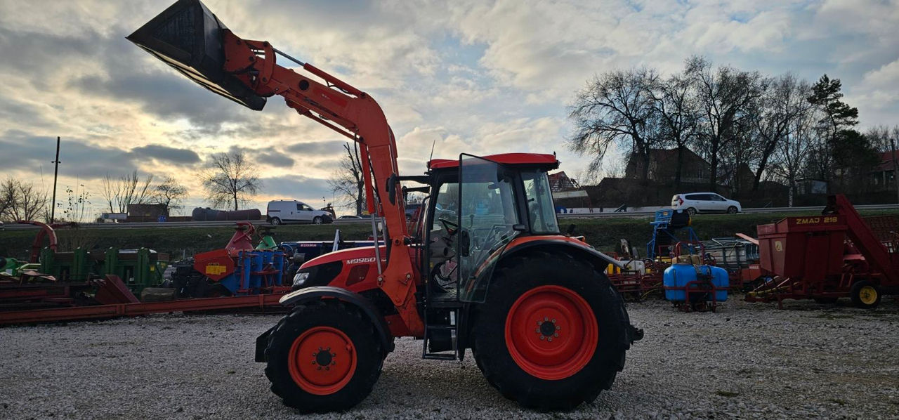 Kubota M9960 110c.p.