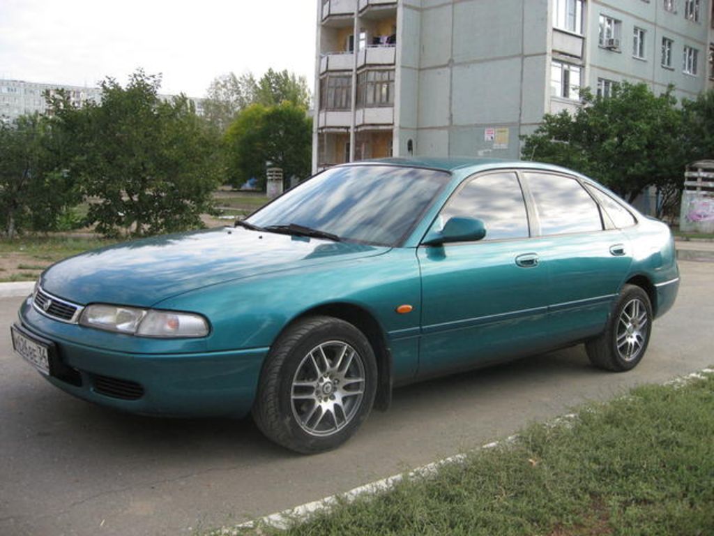 Mazda 626 foto 1