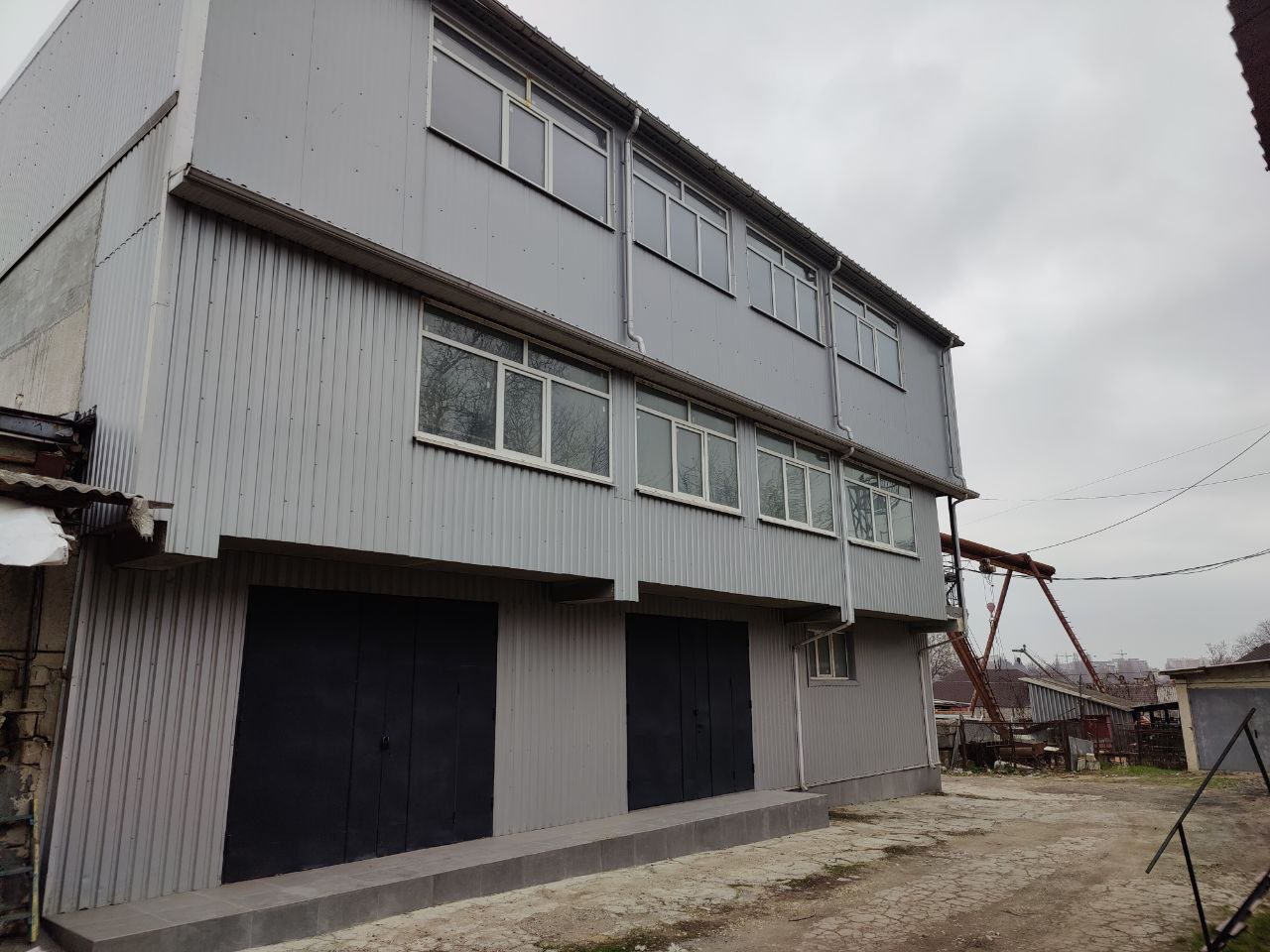 Помещение под производство/склад/офис 647m.p.