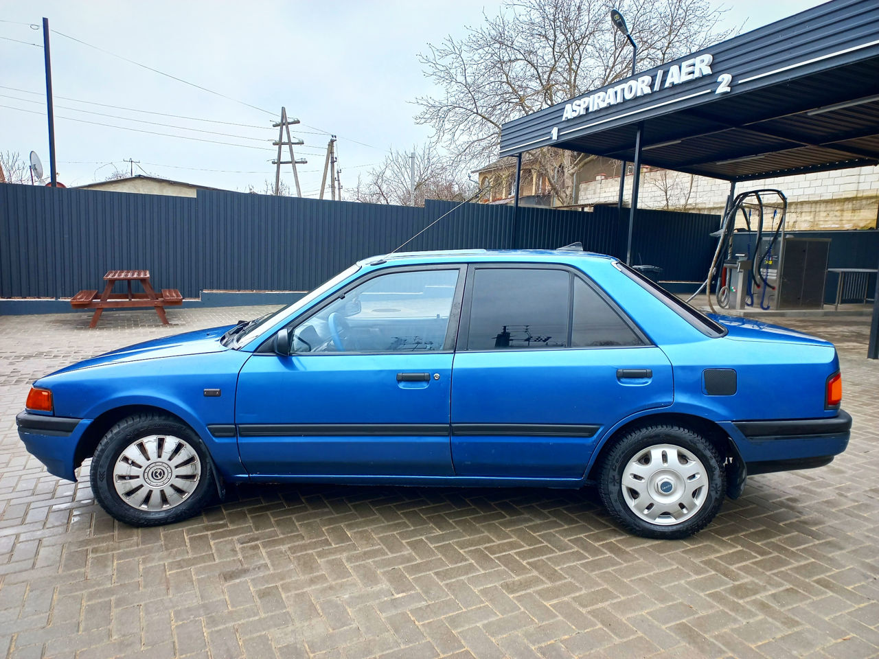 Mazda 323 foto 10