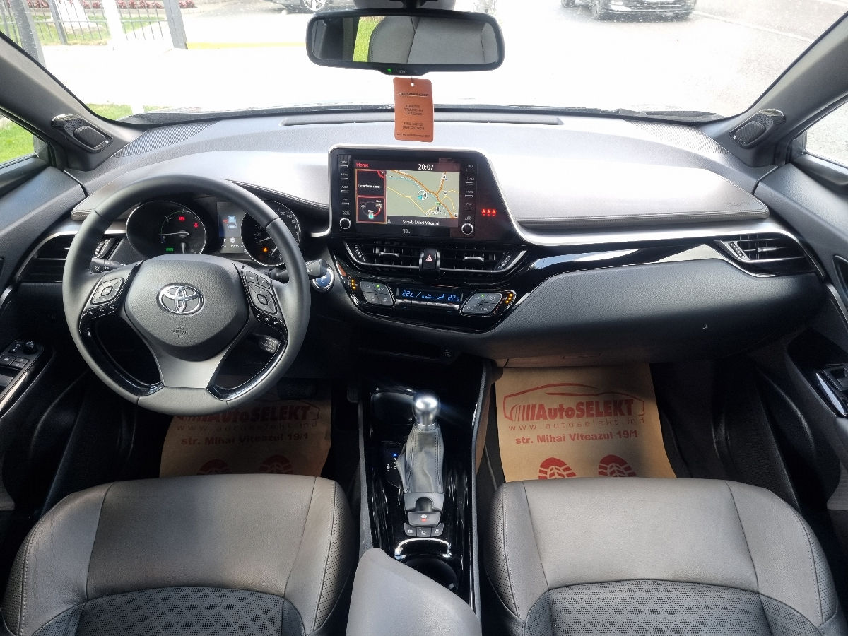 Toyota C-HR 2021 photo 11
