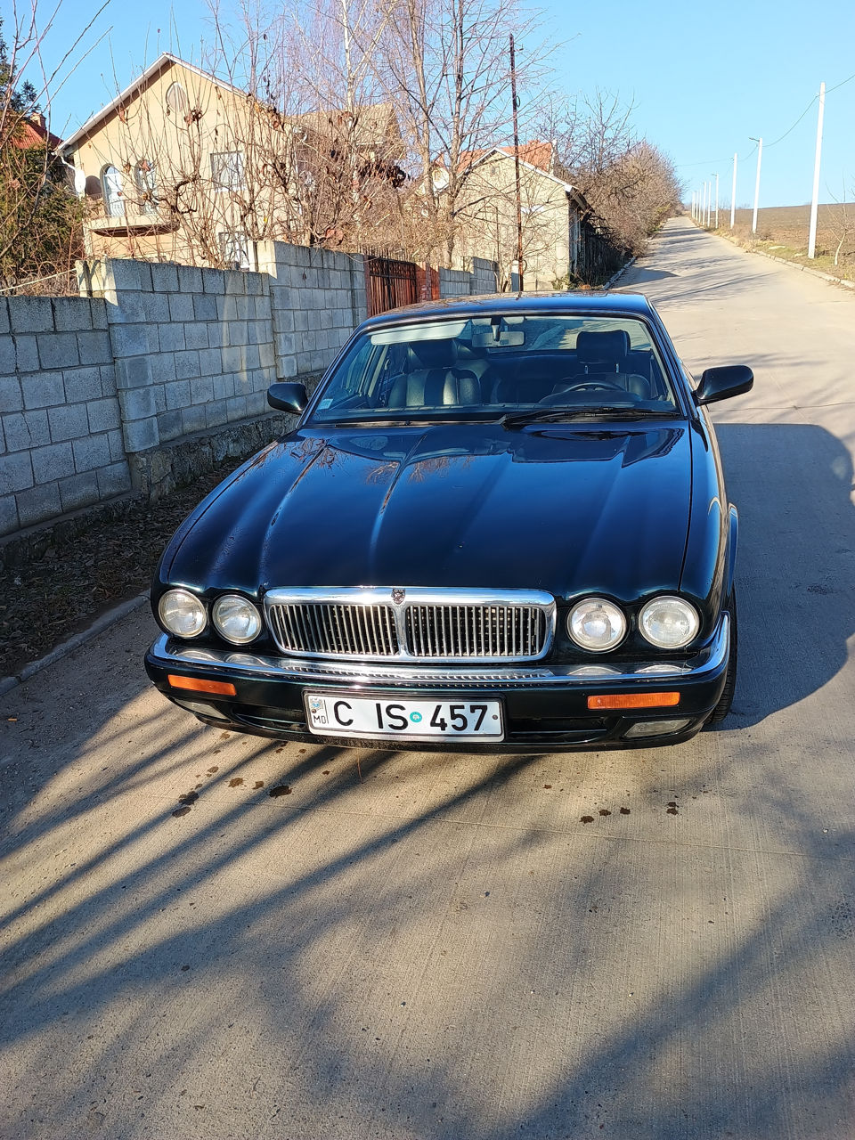 Jaguar XJ6 foto 0