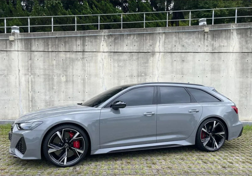 Audi RS6 foto 19