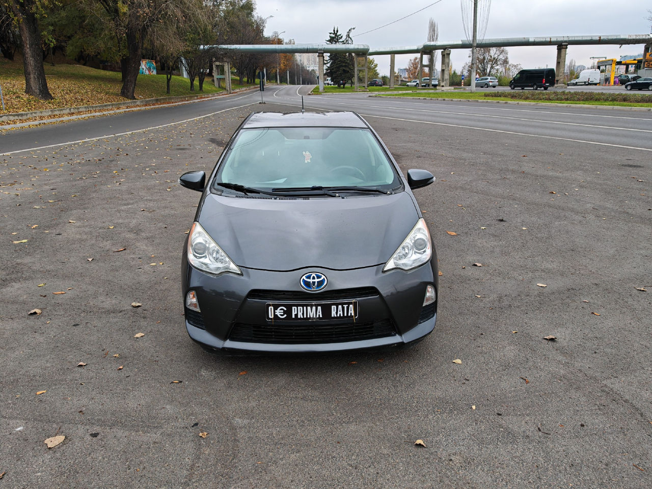 Toyota Prius c foto 1