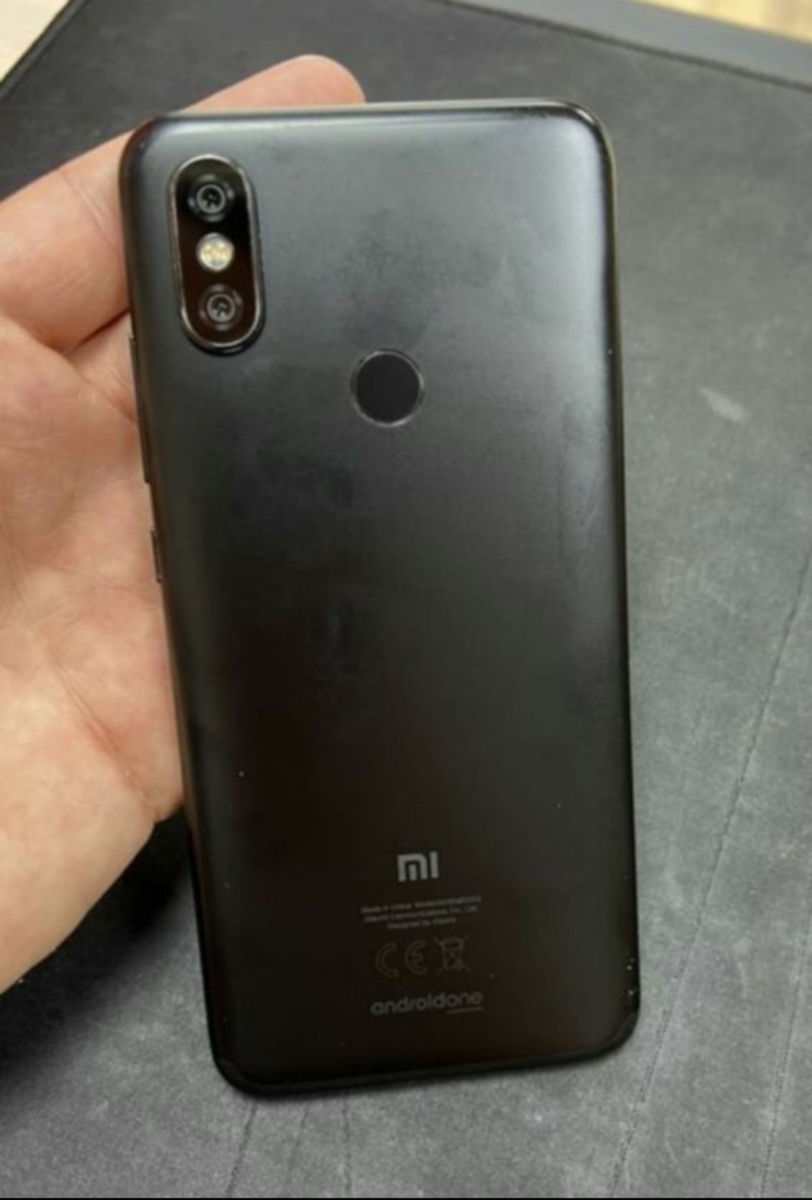 Xiaomi MI A2 4/64 1000л Бельцы foto 0