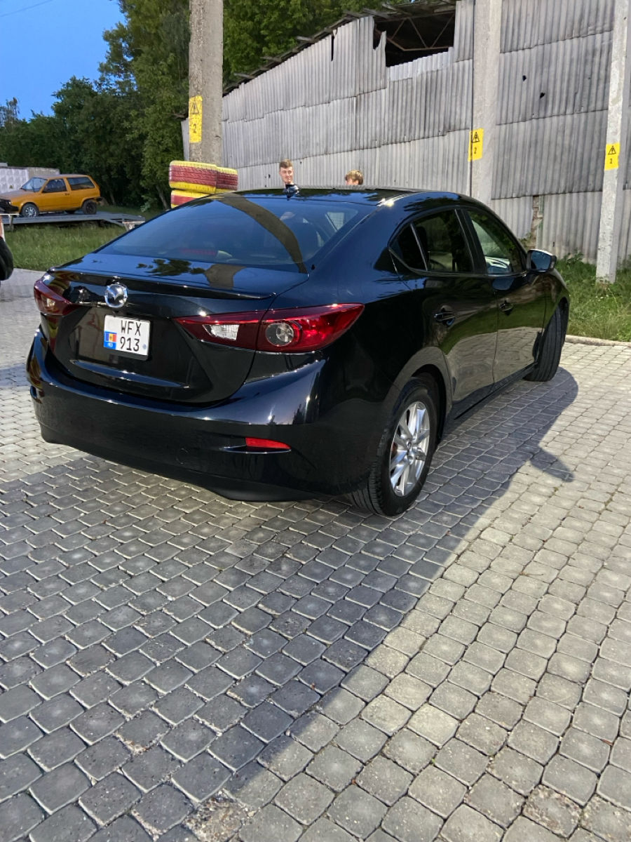 Mazda 3 foto 2