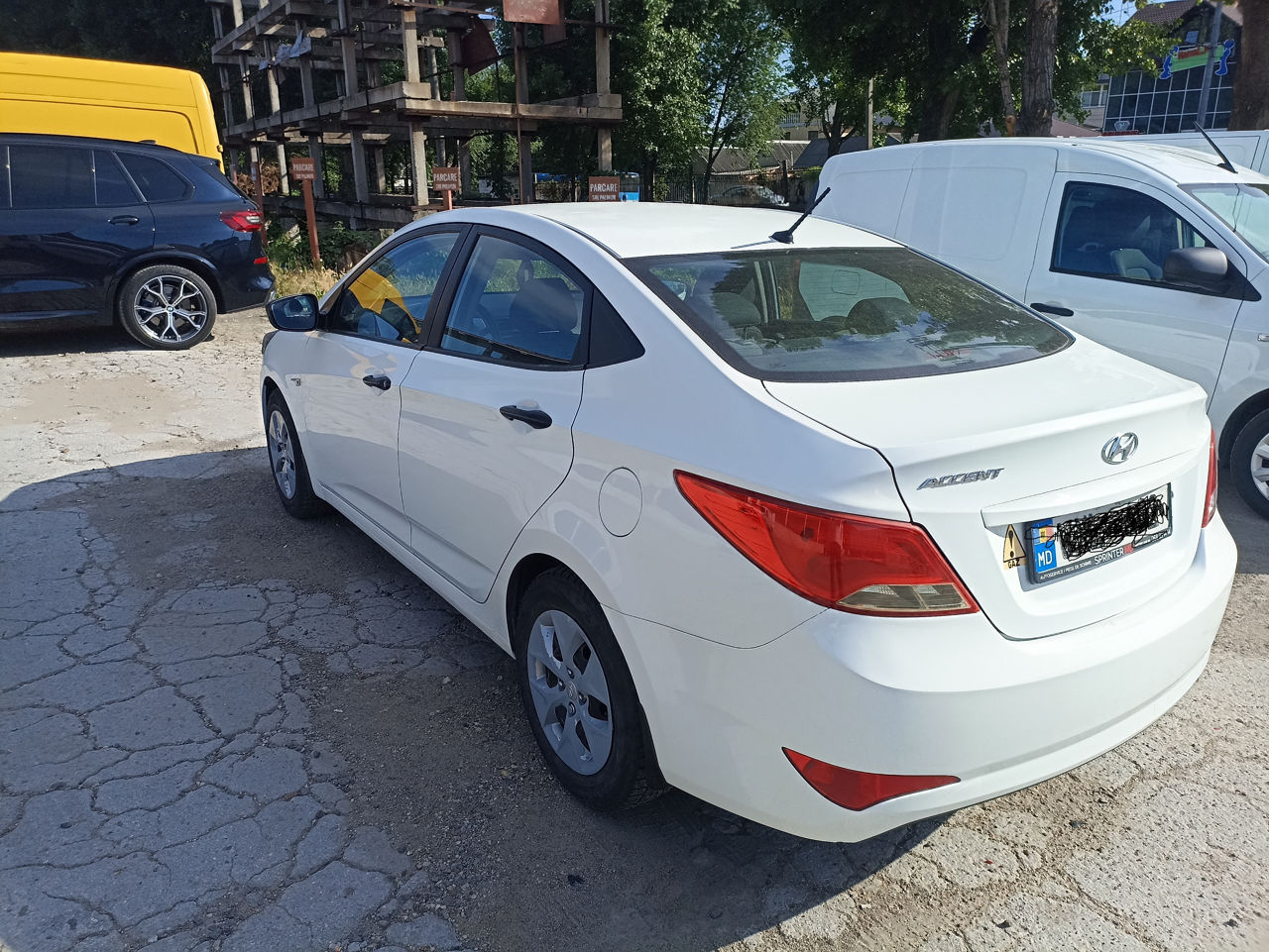 Hyundai Accent foto 4