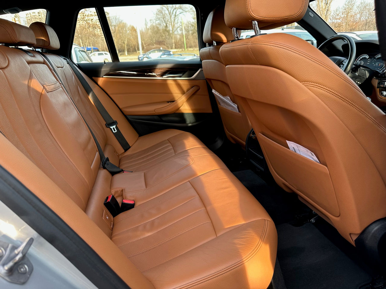 BMW 5 Series foto 17
