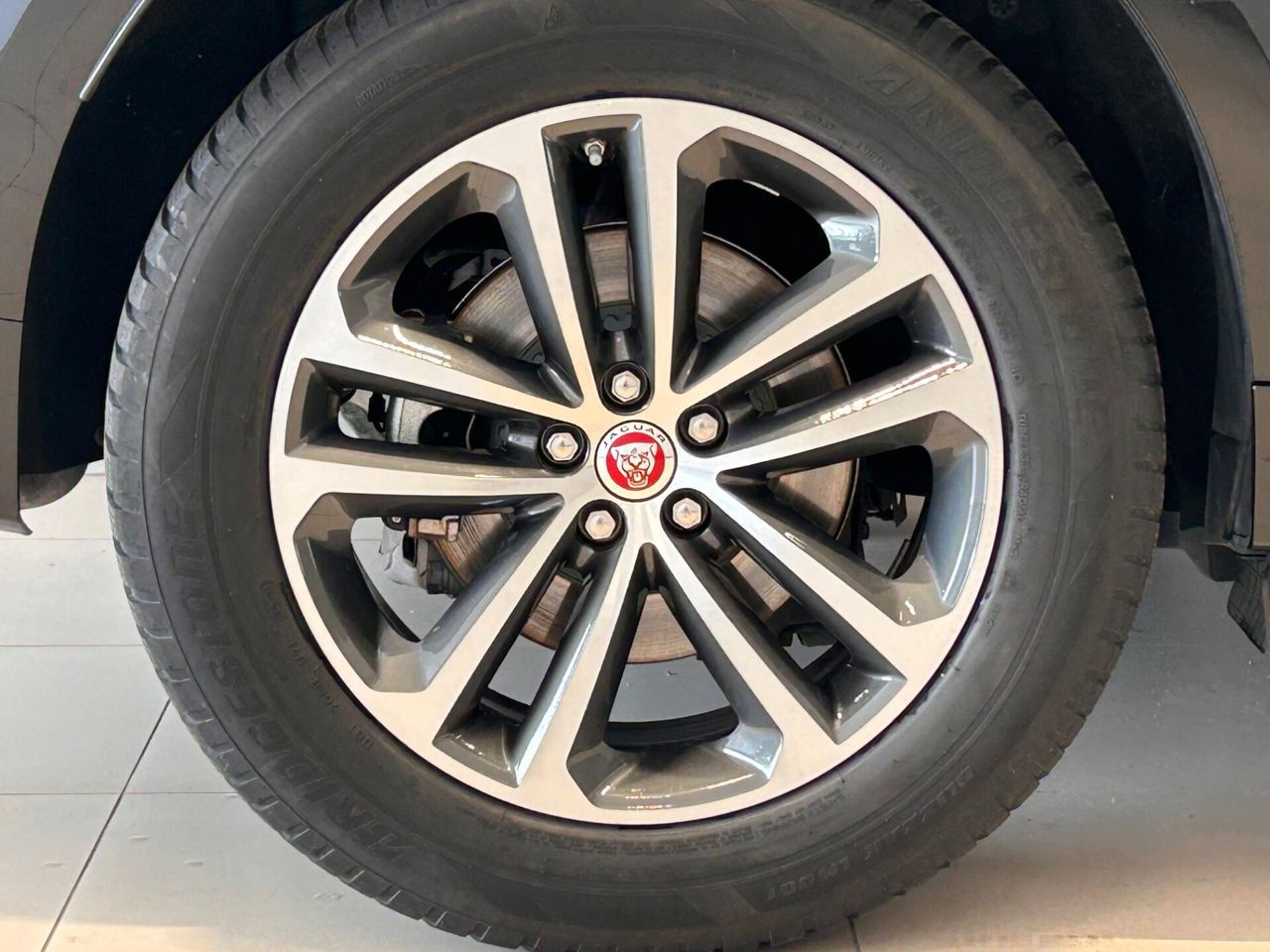 Jaguar F-PACE foto 7