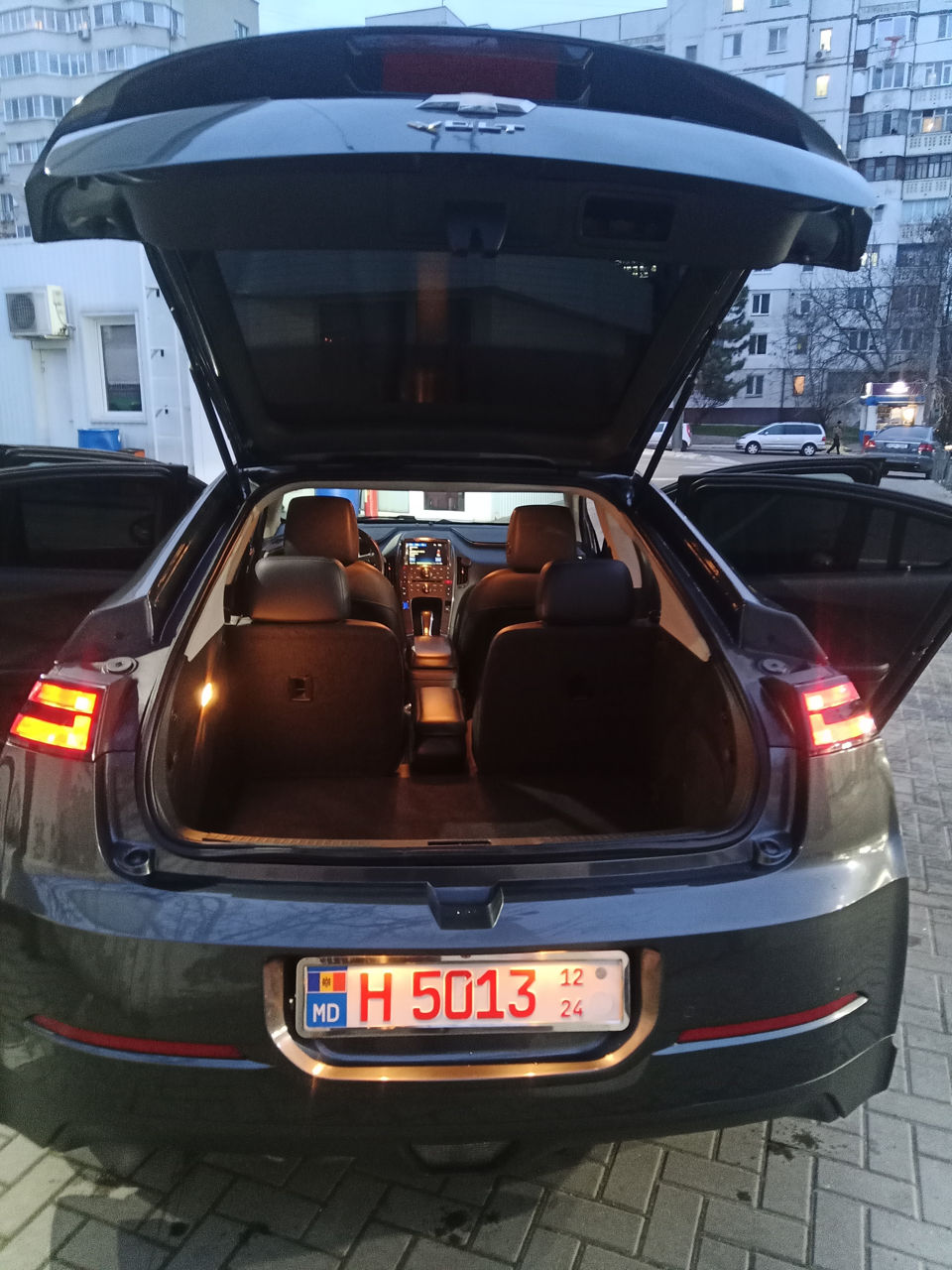 Chevrolet Volt фото 1