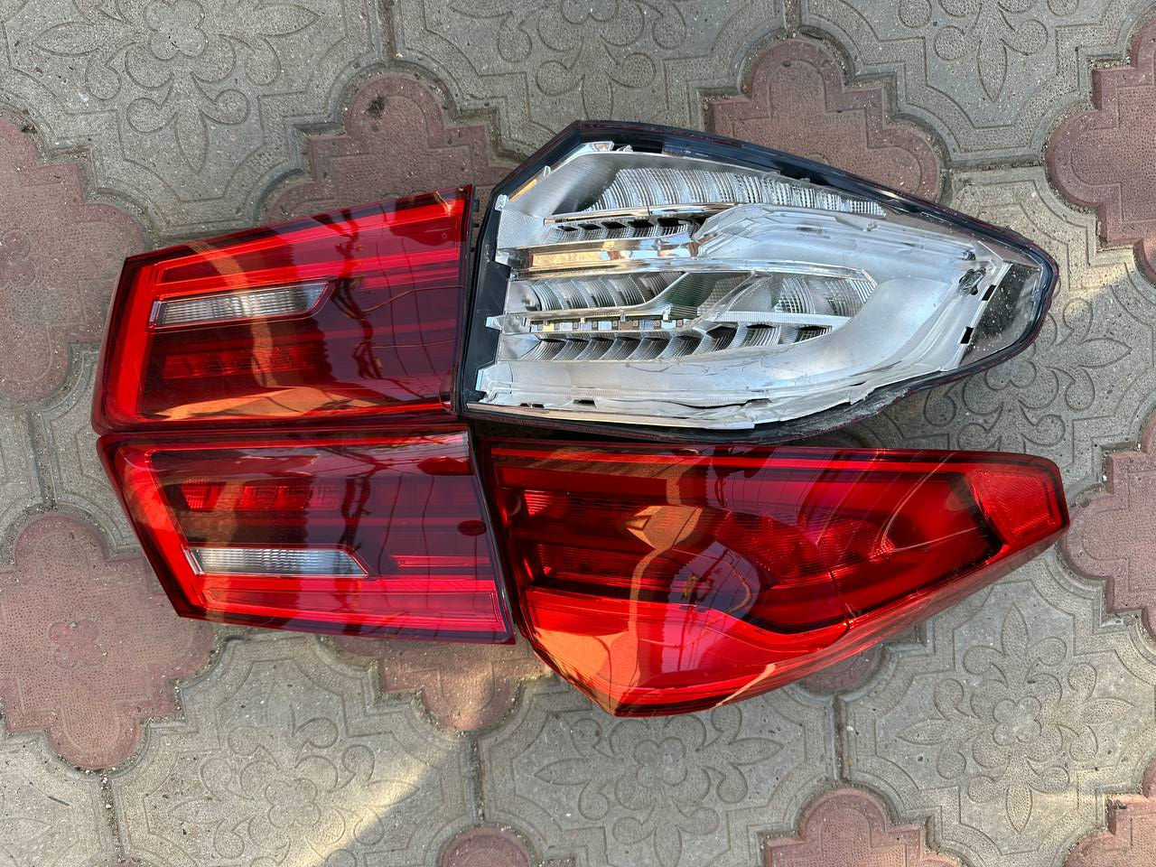 Оригинальные дорест задние фары Led на BMW G30  фото 1