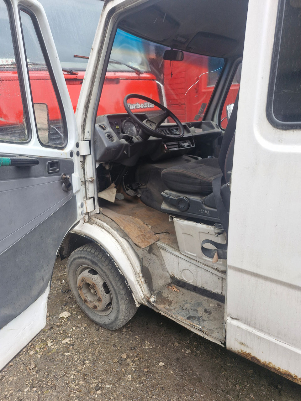 Mercedes 412 foto 1