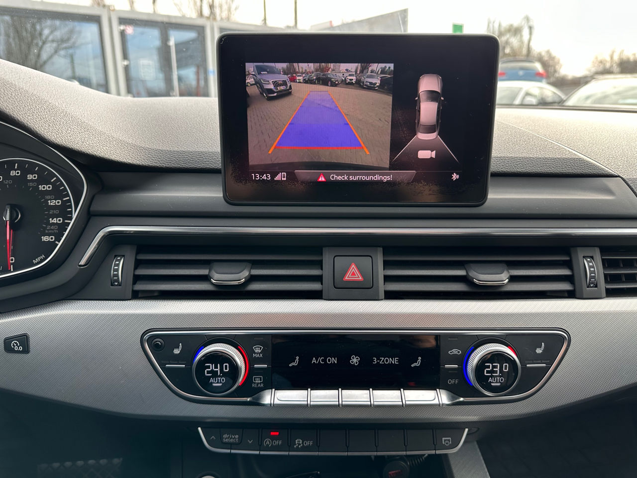 Audi A4 foto 10