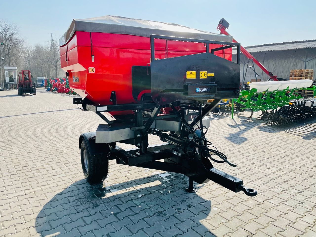 Distribuitor de ingrasaminte dublu-disc 2500 l фото 5