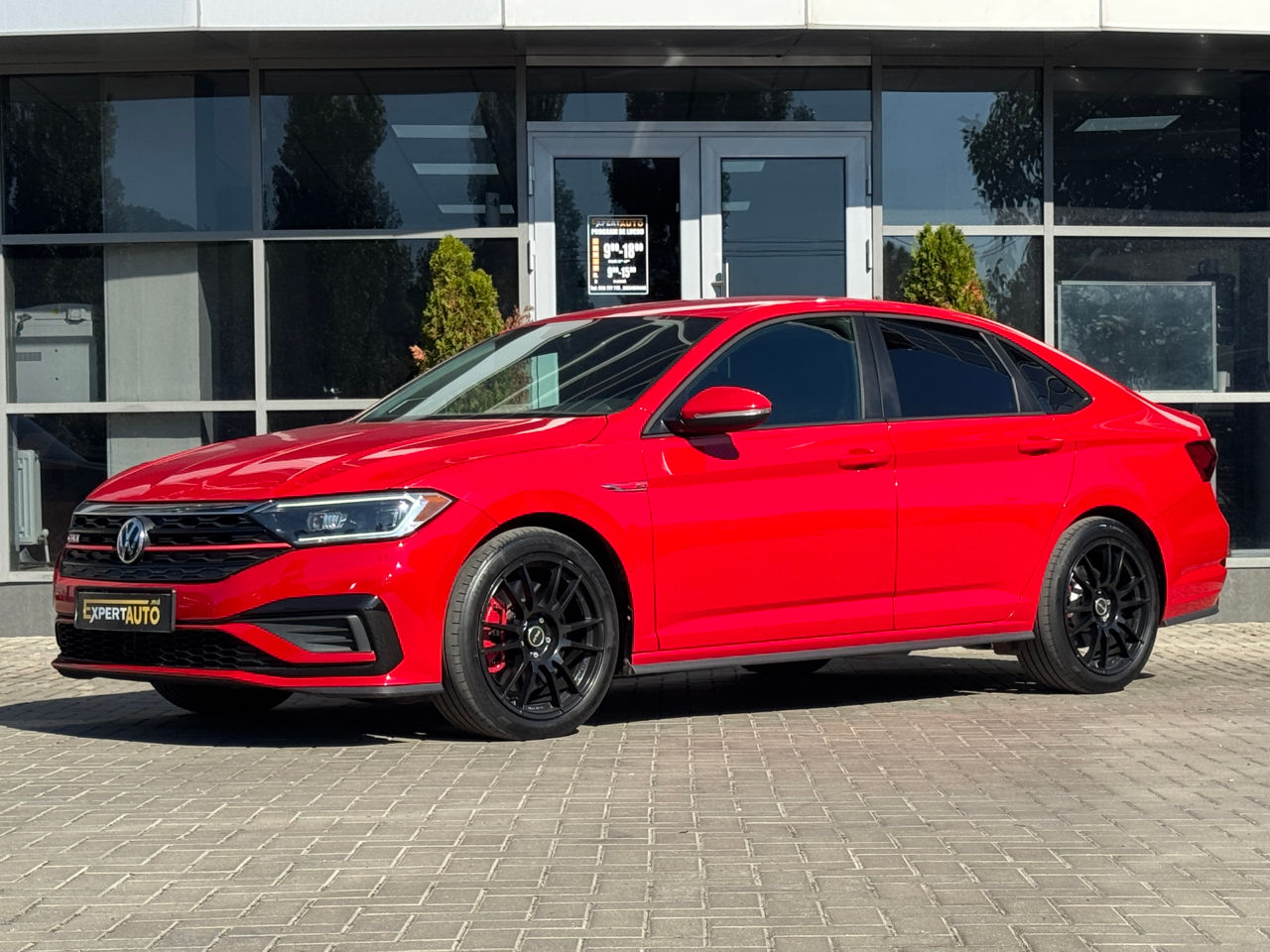 Volkswagen Jetta — fotografia principală