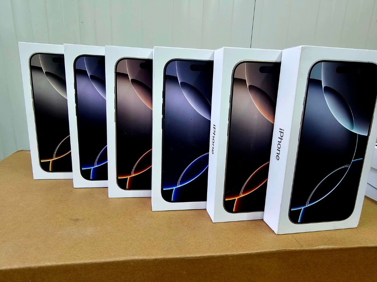 Новые. Запечатанные телефоны:Iphone 16Pro Max.16Pro.15Pro.14Pro.15Pro Max.16+;15+;14+;16.15.14.13.11 foto 0