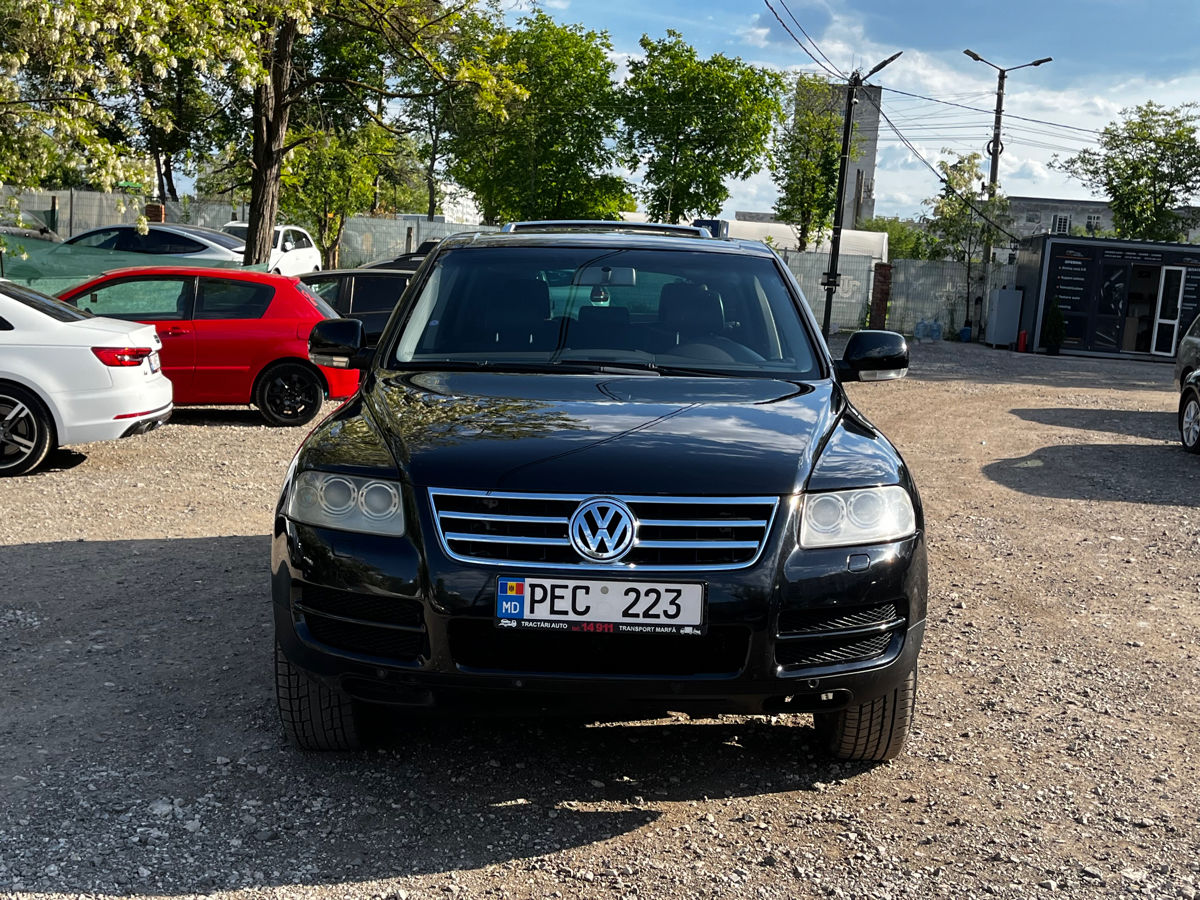 Volkswagen Touareg foto 1