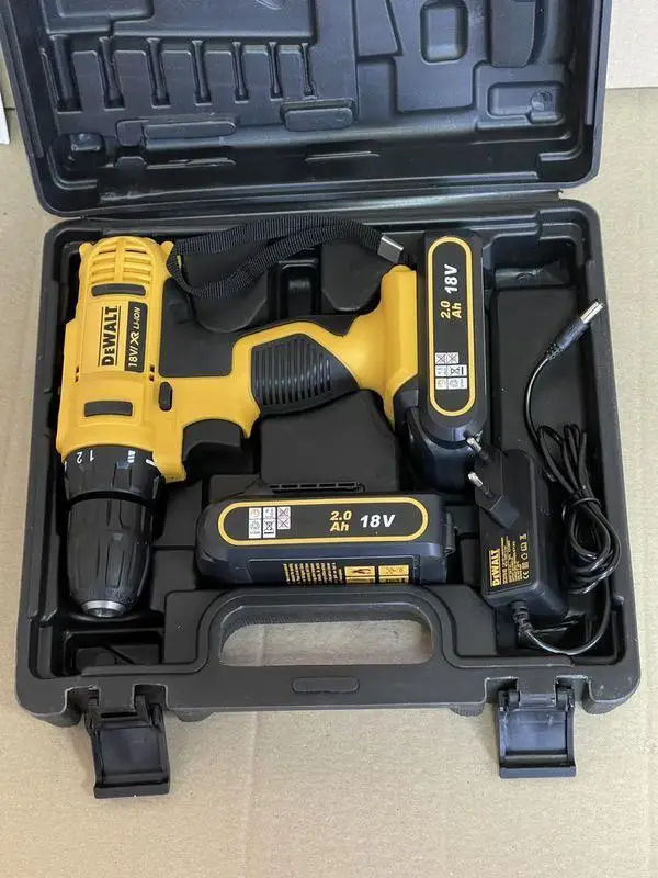 Шуруповёрт аккумуляторный DeWALT DCD776 (Шуруповерт ДеВолт с 2 ...
