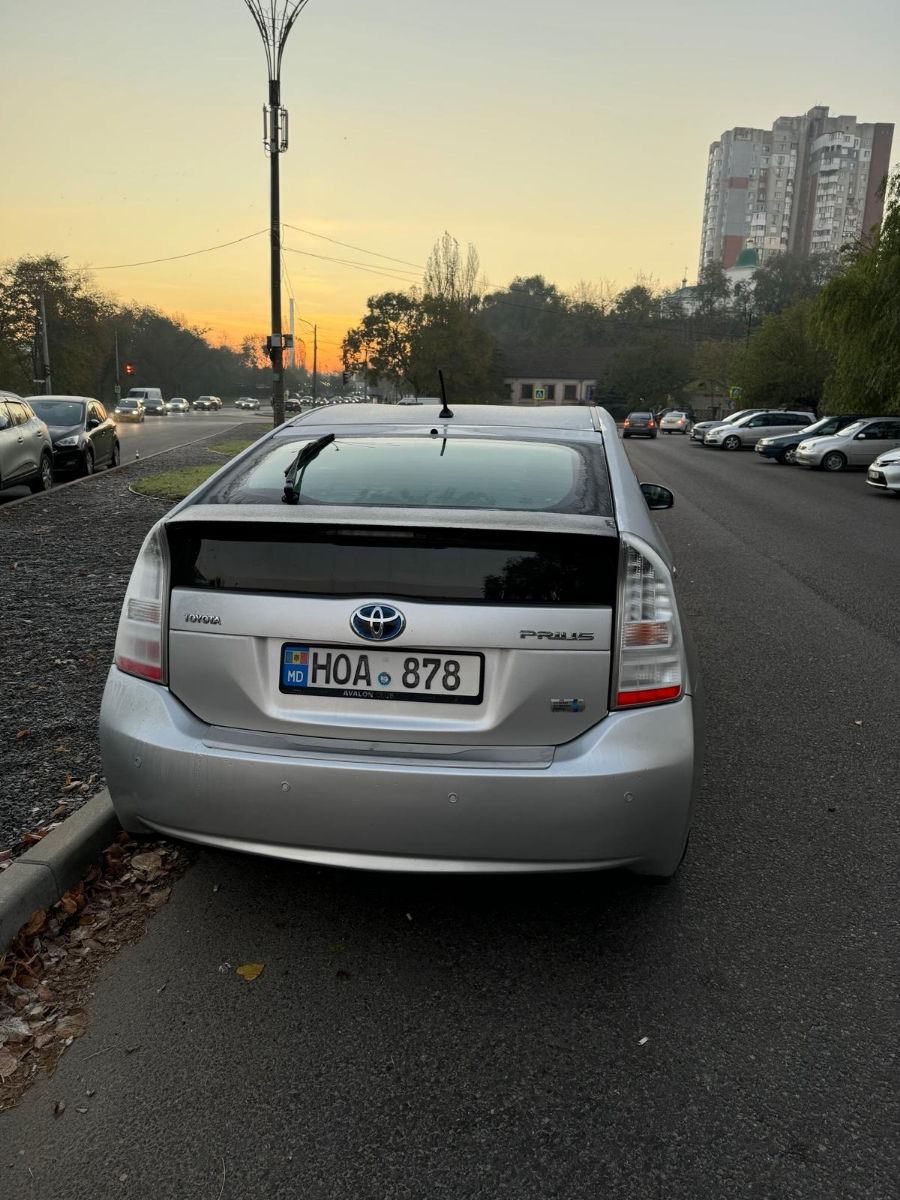 Toyota Prius foto 1