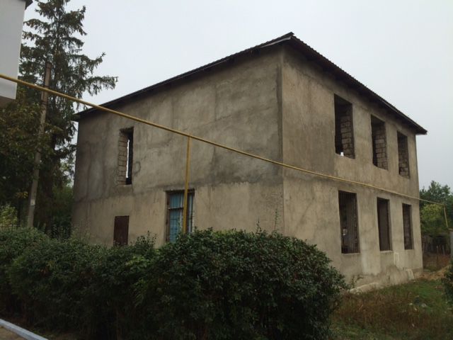 Serpeni, cladire nefinalizata фото 4