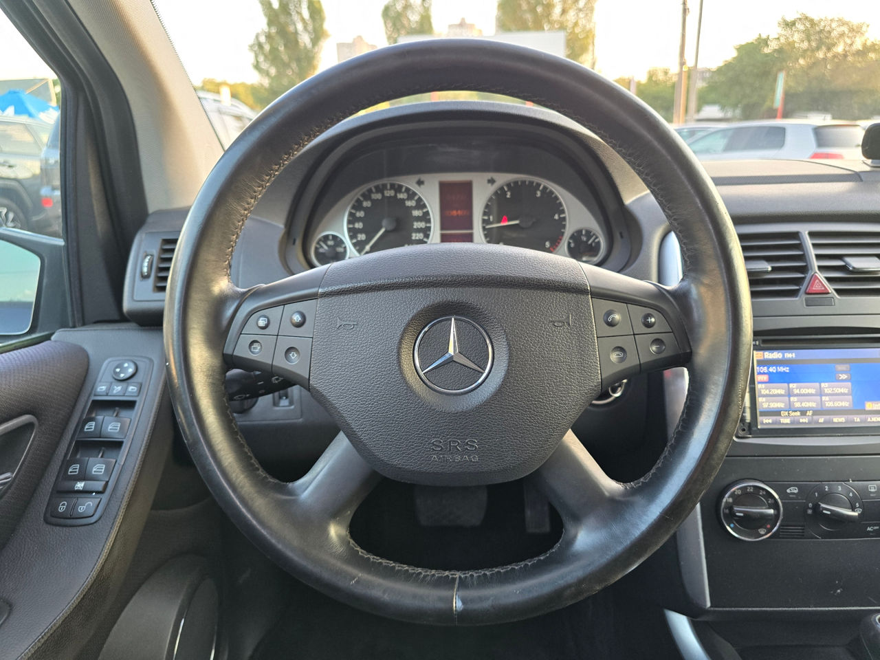 Mercedes B-Class foto 10