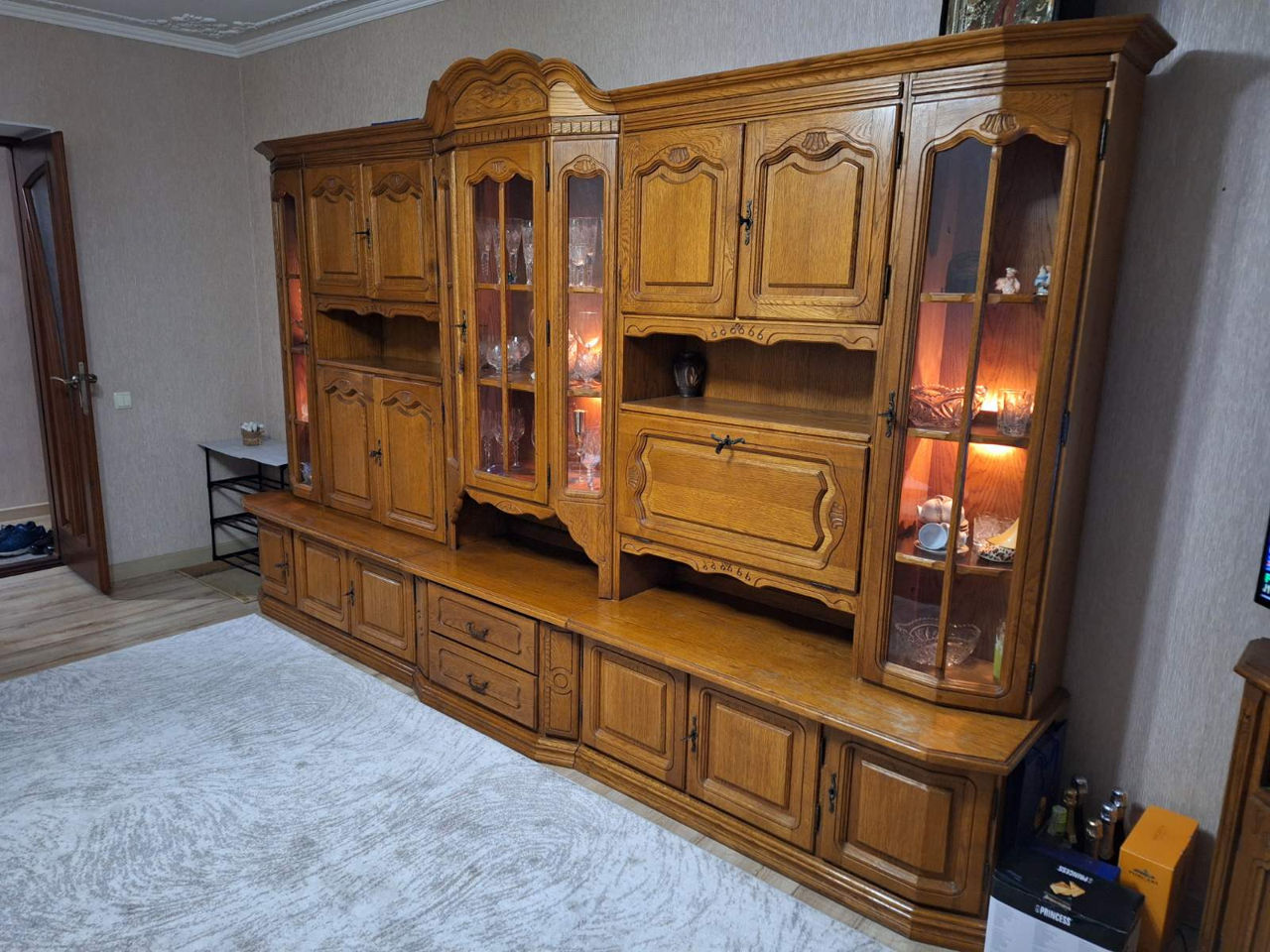 Mobila din lemn masiv foto 3