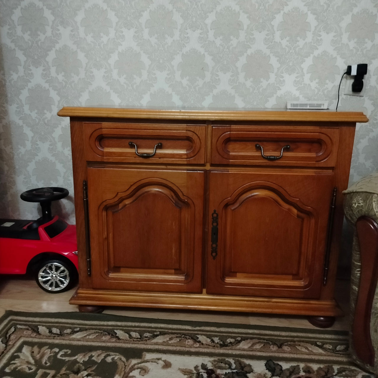 Комод с настенными зеркалом foto 2