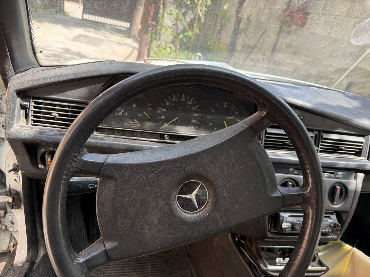 Mercedes 190 фото 4