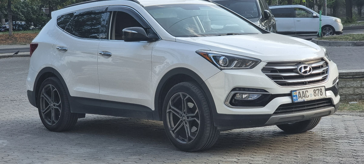 Hyundai Santa FE foto 0