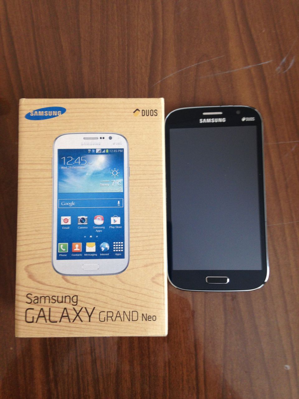 Samsung Galaxy Grand Neo 8Gb GT-I9060 (Black)