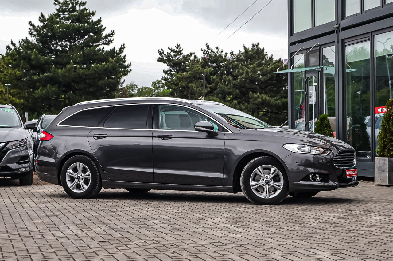 Ford Mondeo фото 0