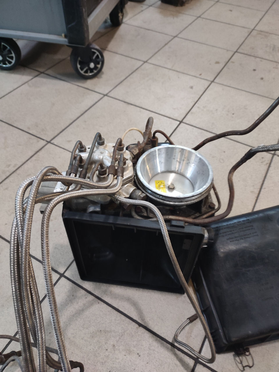 Dozator distributie benzina KE-Jetronic Audi 100 C3 2.2i: 2.3i