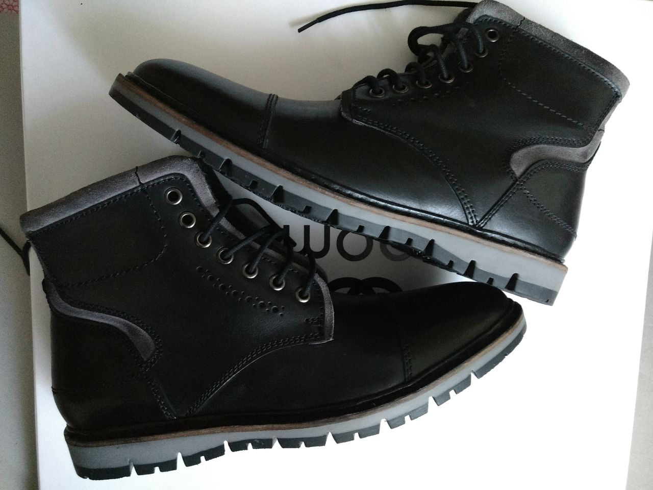 Настоящие кожаные ботинки. 43. Италия