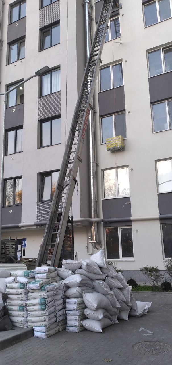LiftMobil Transport de Mărfuri Lift exterior Evacuarea Gunoiului foto 1